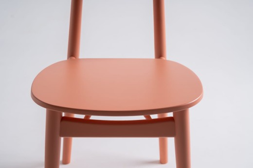 Simplyform-krzeslo-sora-buk-rozowy-04.jpg