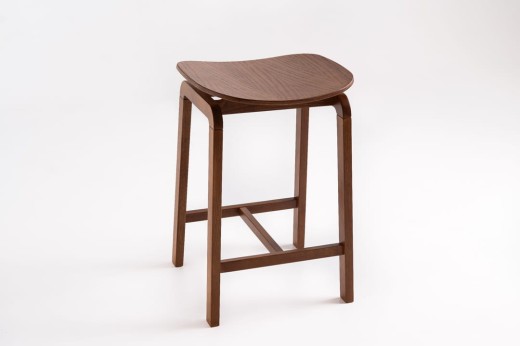 Simplyform-stolek-barowy-yuki-buk-orzech-01.jpg
